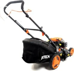 FUXTEC Grasmaaier Benzine - 46cm - Zelfrijdend / Zelftrekkend / Achterwielaandrijving - Mulchfunctie - Opvangbak 50L - FX-RM4646 19 FUXTEC Grasmaaier Benzine - 46cm - Zelfrijdend / Zelftrekkend / Achterwielaandrijving - Mulchfunctie - Opvangbak 50L - FX-RM4646 -Tuingereedschap Winkel 1200x1156 1