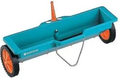 GARDENA Combisysteem Strooiwagen - 40 Cm Strooibreedte - Inhoud 3 Liter - Geschikt Voor 100m² -Tuingereedschap Winkel 1200x789 3