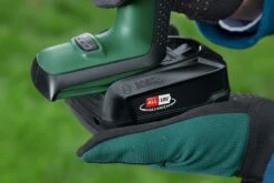 Bosch KEO 18 Accu Tuinzaagmachine - Snijdiameter Van 80 Mm - Met 18 V Accu En Lader 22 Bosch KEO 18 Accu Tuinzaagmachine - Snijdiameter Van 80 Mm - Met 18 V Accu En Lader -Tuingereedschap Winkel 1200x800 125