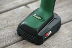 Bosch KEO 18 Accu Tuinzaagmachine - Snijdiameter Van 80 Mm - Met 18 V Accu En Lader 32 Bosch KEO 18 Accu Tuinzaagmachine - Snijdiameter Van 80 Mm - Met 18 V Accu En Lader -Tuingereedschap Winkel 1200x800 134