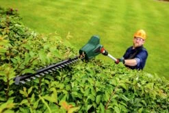 Bosch UniversalHedgePole 18 Heggenschaar Op Steel - Met 18 V Accu En Lader -Tuingereedschap Winkel 1200x800 143