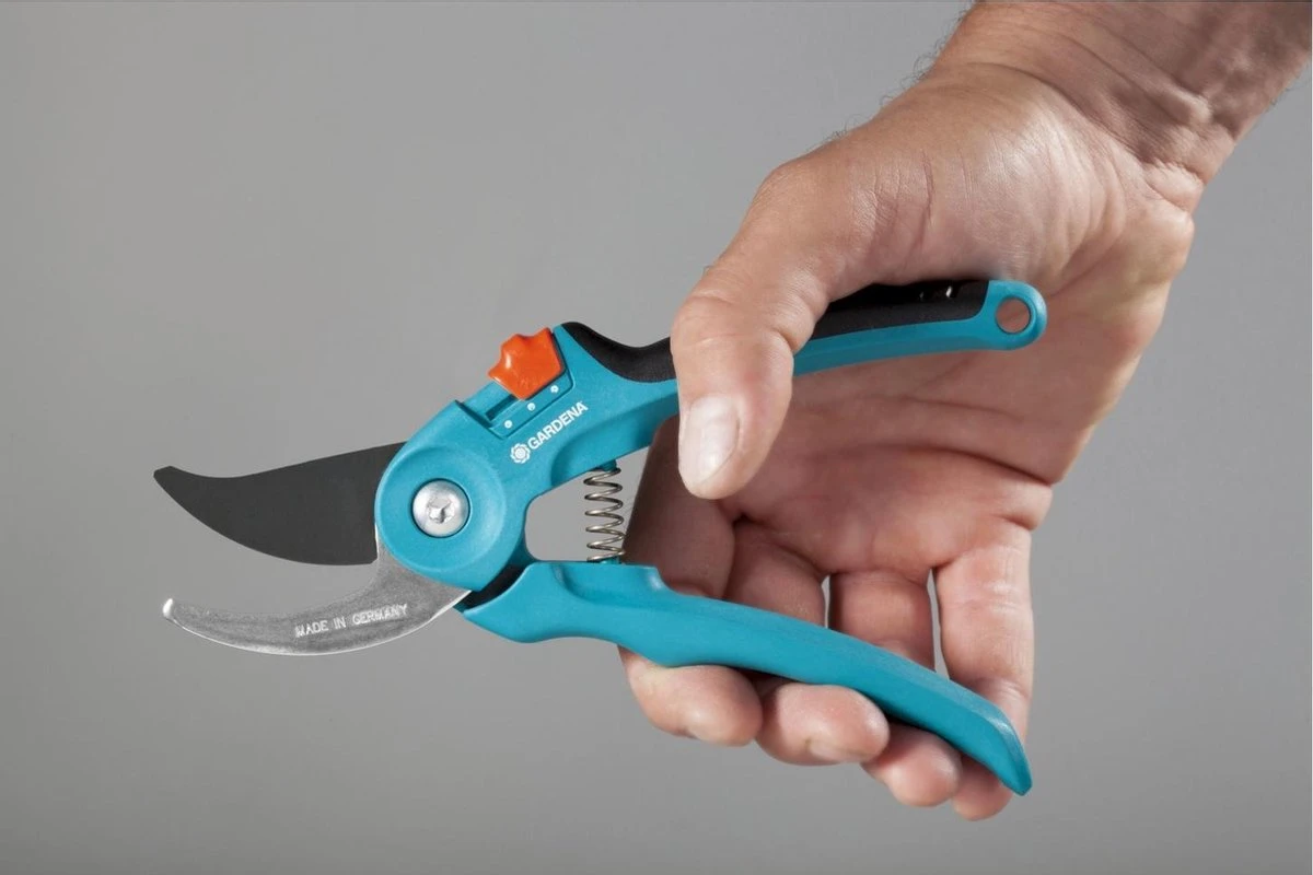 GARDENA - Classic B/S-M Bypass Snoeischaar - Ø 22mm - 25 Jaar Garantie 5 GARDENA - Classic B/S-M Bypass Snoeischaar - Ø 22mm - 25 Jaar Garantie - Afbeelding 5