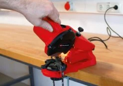 Einhell Kettingslijper GC-CS 85 E (85 W - 5500 /min - Slijphoekverstelling W. Schaal - Kettingspanner - Dieptebegrenzer Incl. Slijpschijf) 25 Einhell Kettingslijper GC-CS 85 E (85 W - 5500 /min - Slijphoekverstelling W. Schaal - Kettingspanner - Dieptebegrenzer Incl. Slijpschijf) -Tuingereedschap Winkel 1200x839 1