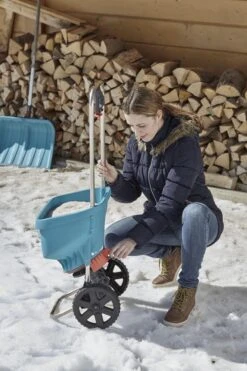 GARDENA Strooiwagen XL Strooikar - 800m2 - 18 Liter -Tuingereedschap Winkel 799x1200 58