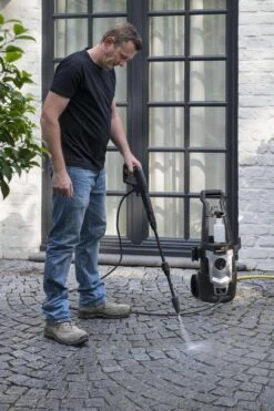 Powerplus POWXG90405 Hogedrukreiniger - 1400W - Max. 110 Bar - 390 L/h - Incl. 5m Slang En Accessoires - Excl. Terrasreiniger - Reiniger Voor Auto, Fiets En Meubelen -Tuingereedschap Winkel 800x1200 22